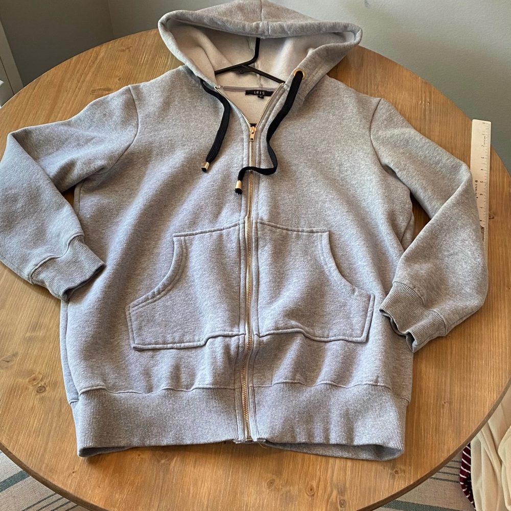 Jacket brand: iris